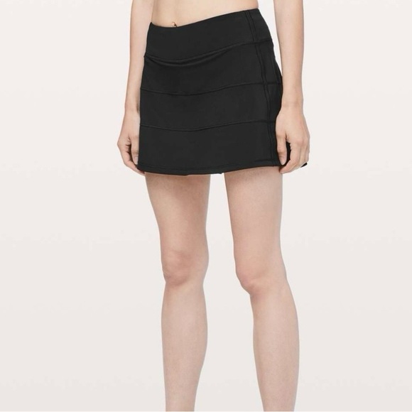 lululemon athletica Dresses & Skirts - Lululemon Pace Rival Skirt Size 8 Tall
*4-way Stretch 15" Black
